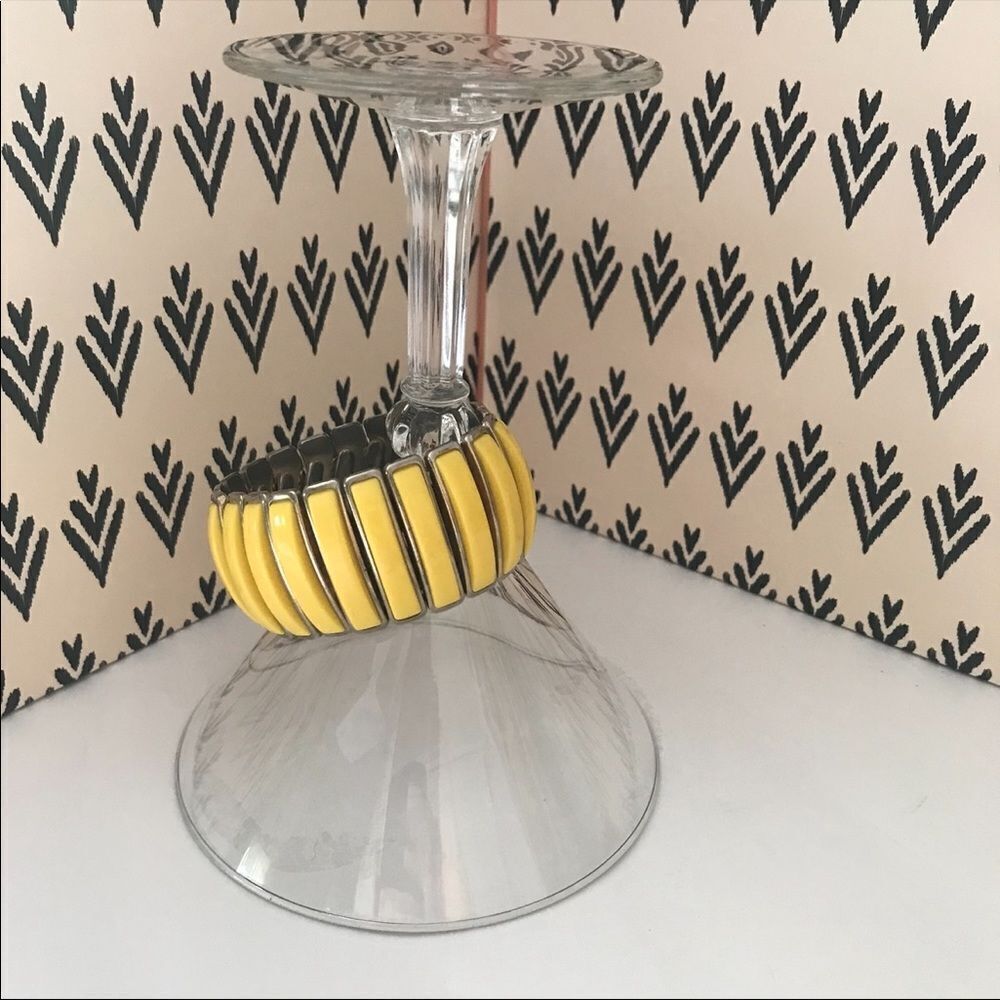 Vintage Mid Century yellow expandable accordion bracelet